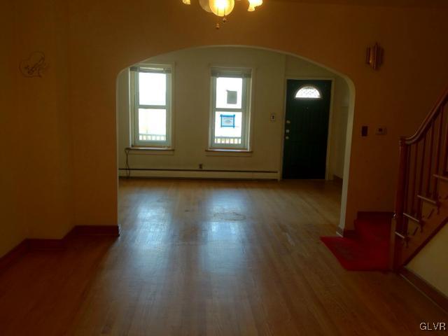 621 Ridge Street Bethlehem, PA 18015 - Photo 5 of 10 Gallery Image 5