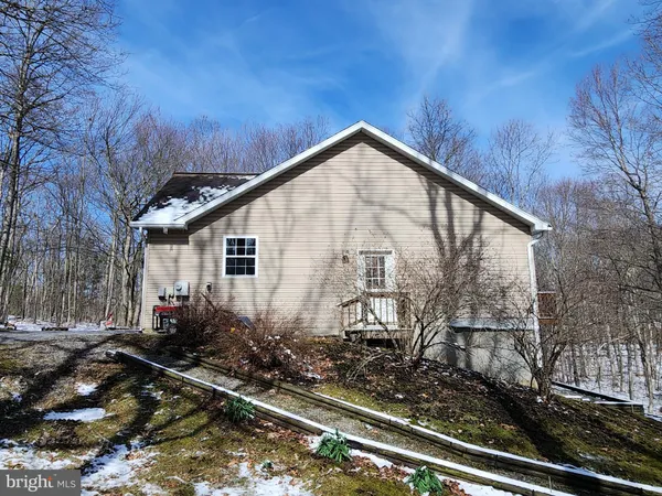 $315,000 | 5545 Campfire Lane, Todd, PA 16685