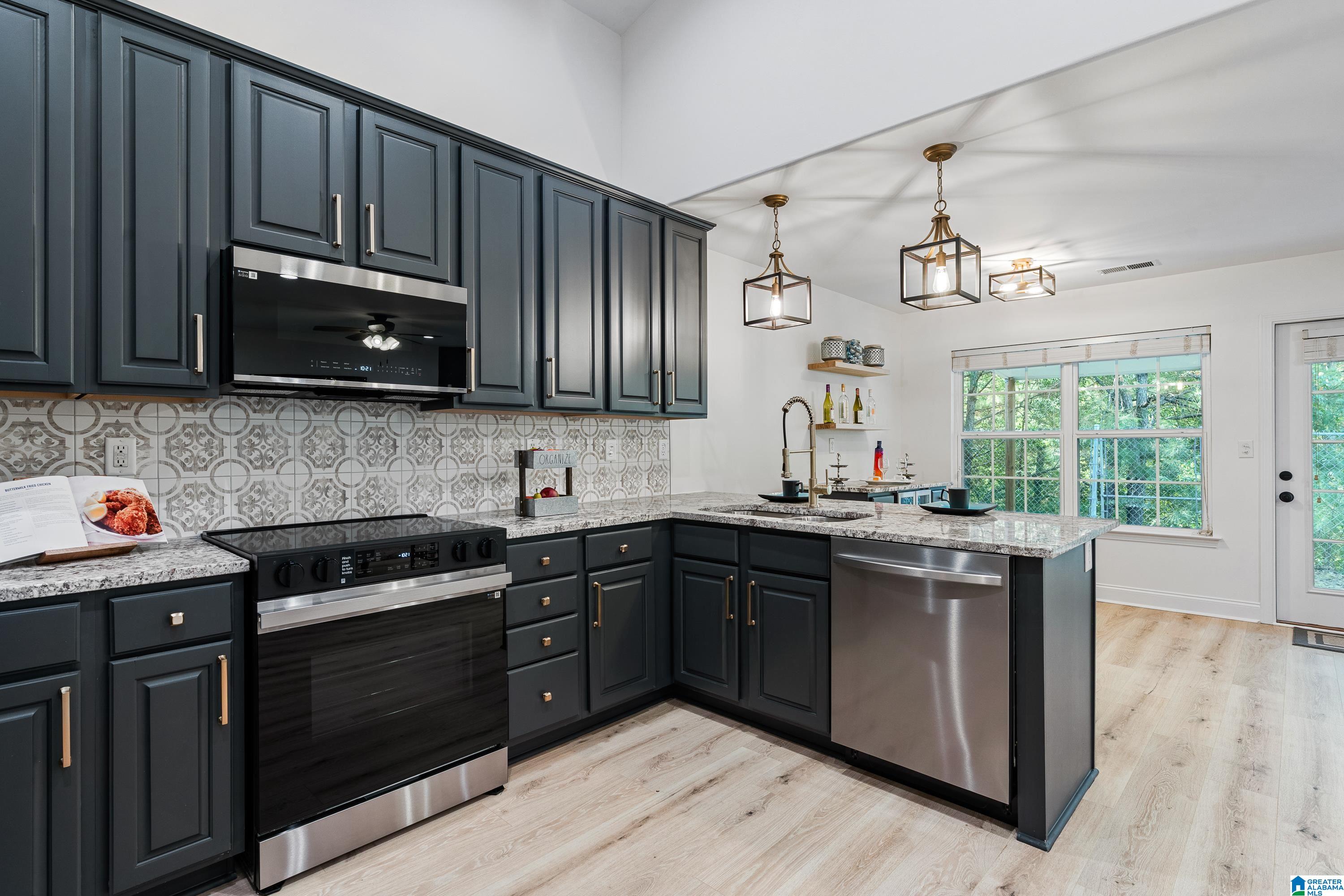 112 Ivy Trace Calera, AL 35040 - Photo 10 of 40