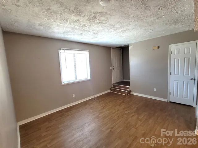 $950 | 1260 Fieldstone Road, Unit B, Mooresville, NC 28115