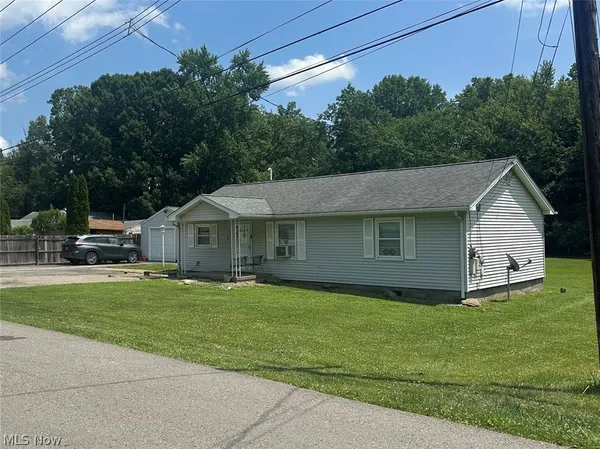 $128,900 | 1352 Heaton Boulevard, Niles, OH 44446
