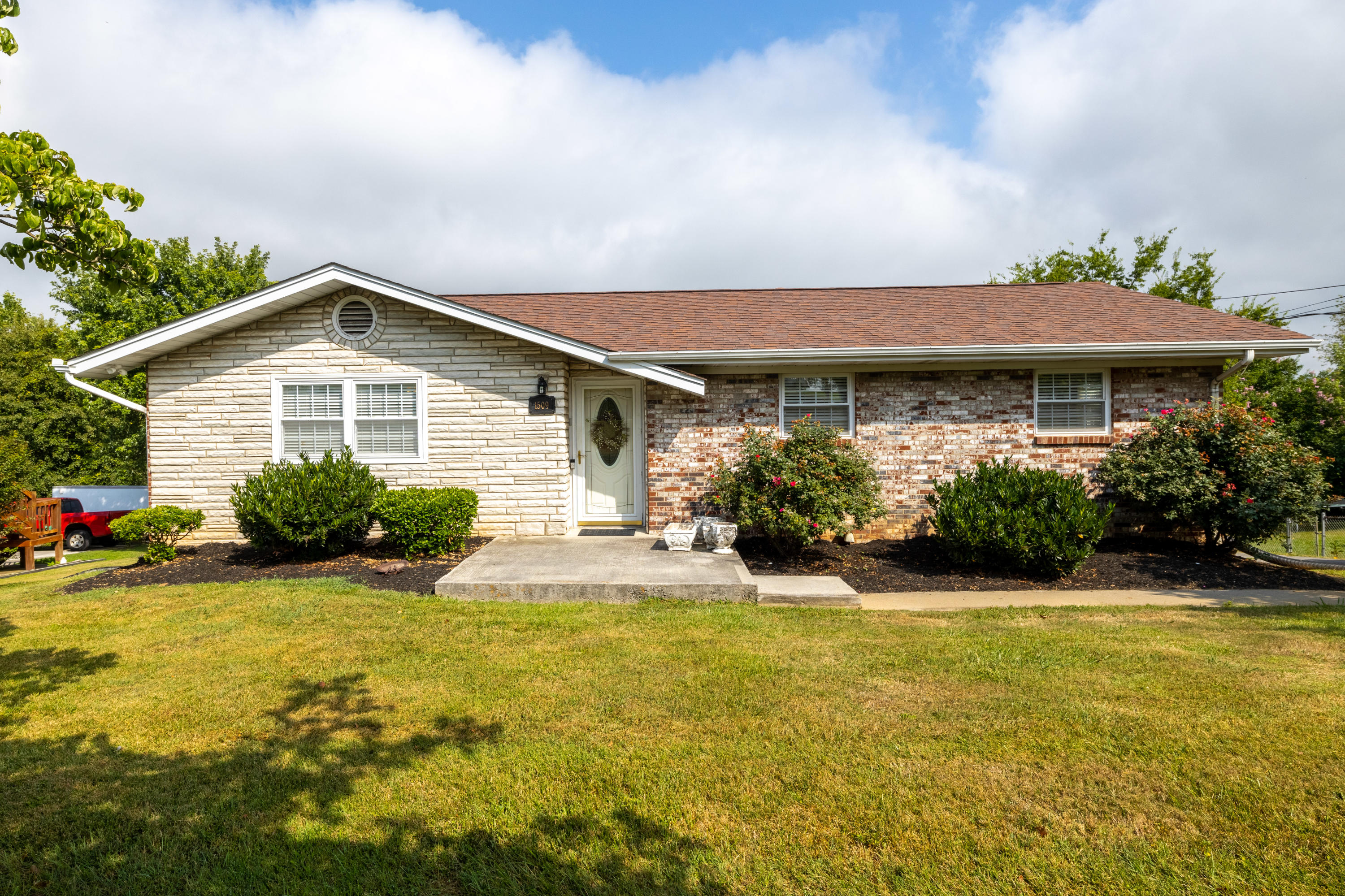 1509 Jett Road Maryville, TN 37804 - Photo 1 of 40 1509 Jett Road (1)