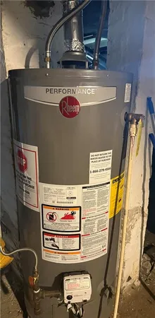 $90,000 | 304 Elm Avenue, Sharon, PA 16146