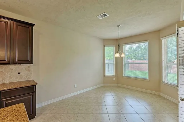 $3,100 | 2104 Pearl Bay Court, Pearland, TX 77584