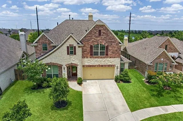 $3,100 | 2104 Pearl Bay Court, Pearland, TX 77584