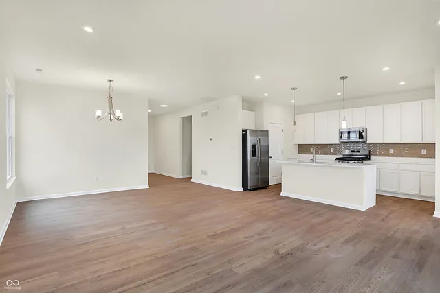 $254,000 | 1633 Clover Xing Drive, Greenfield, IN 46140