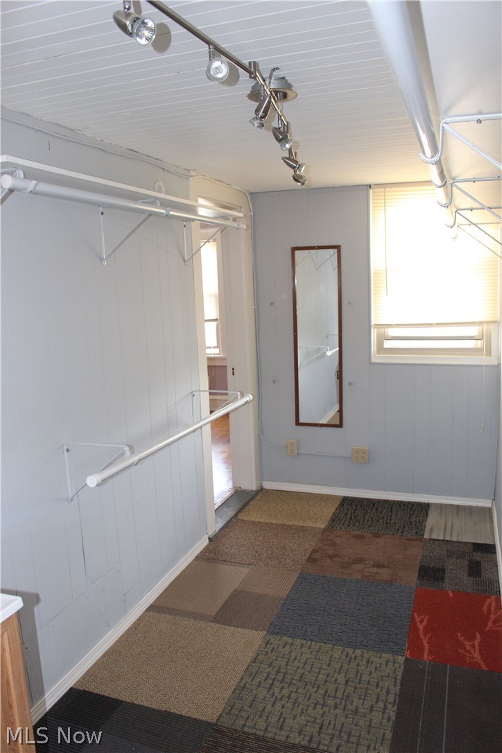 6108 Kelsey Road Parma, OH 44129 - Photo 19 of 30 Gallery Image 19