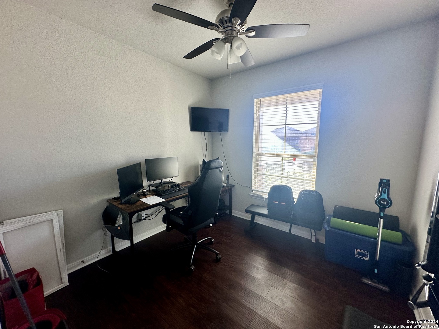 8907 Portobello Converse, TX 78109 - Photo 10 of 26 a view of a workspace with furniture and a window