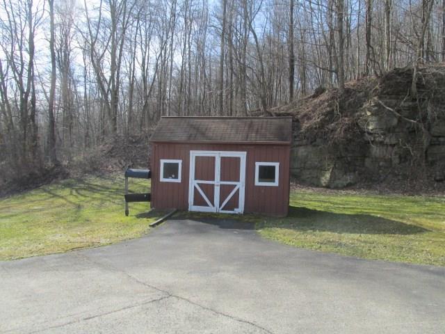 267 Adelaide Road Connellsville, PA 15425 - Photo 4 of 9