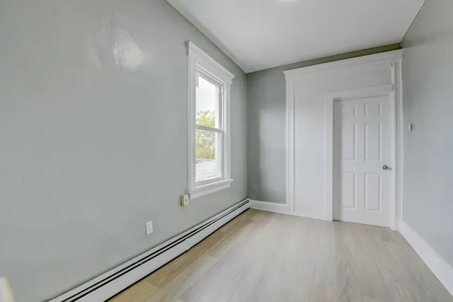 $1,995 | 200 Nunda Avenue, Unit 3R, Jersey City, NJ 07306