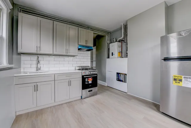 $1,995 | 200 Nunda Avenue, Unit 3R, Jersey City, NJ 07306