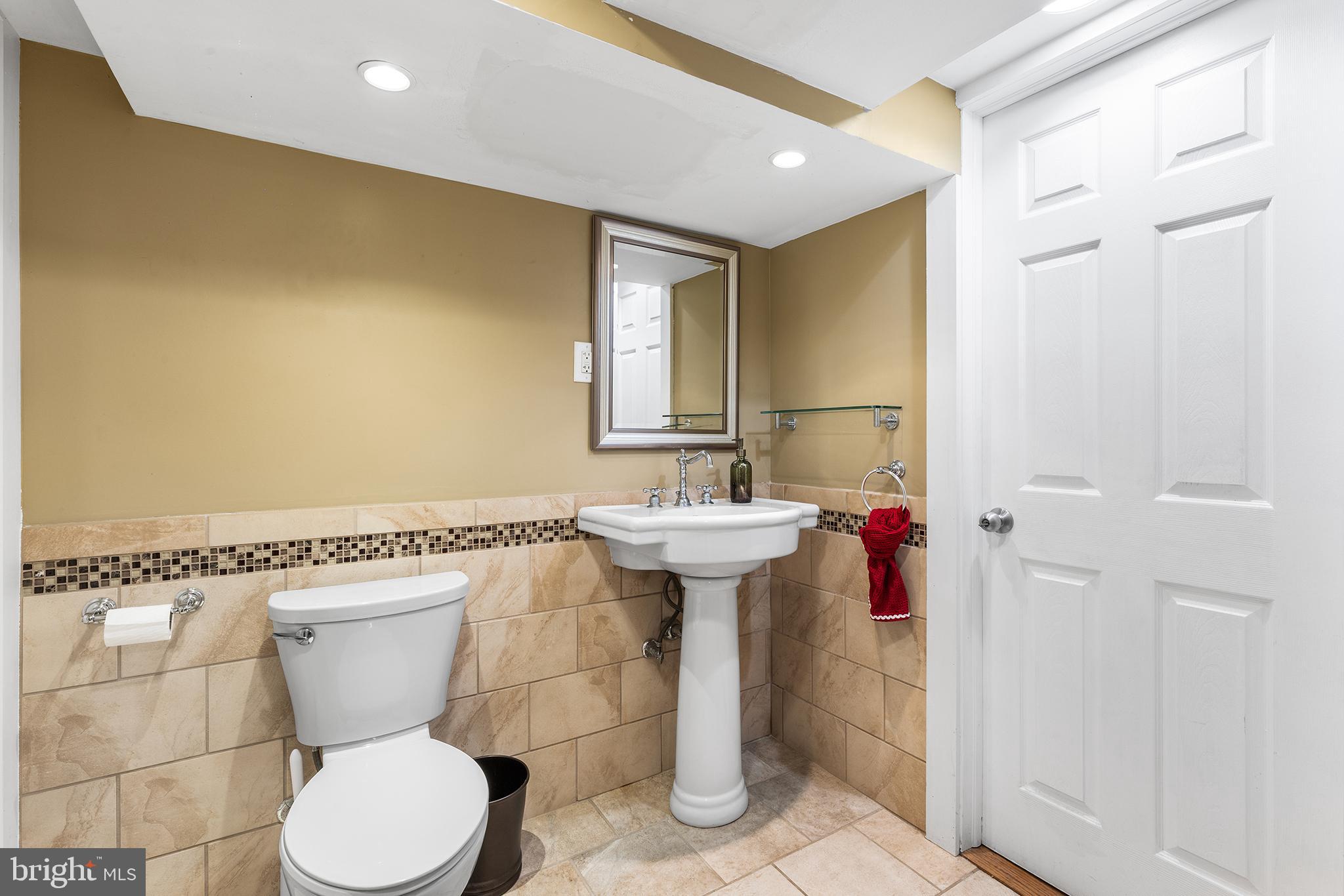 2404 Poplar Road Havertown, PA 19083 - Photo 35 of 41