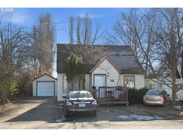 $160,000 | 3964 Clinton Avenue, Klamath Falls, OR 97603