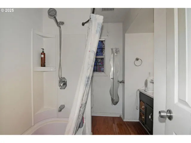 $160,000 | 3964 Clinton Avenue, Klamath Falls, OR 97603