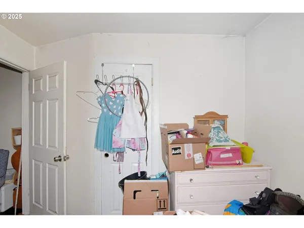 $160,000 | 3964 Clinton Avenue, Klamath Falls, OR 97603