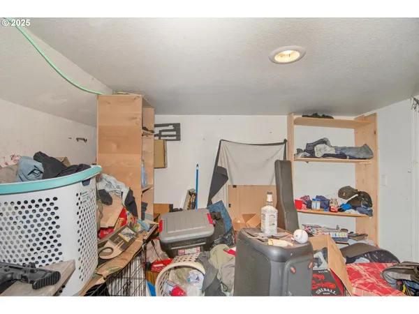 $160,000 | 3964 Clinton Avenue, Klamath Falls, OR 97603