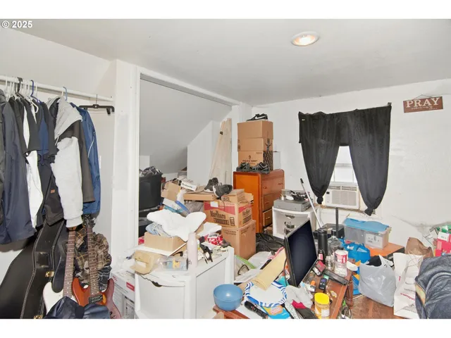 $160,000 | 3964 Clinton Avenue, Klamath Falls, OR 97603