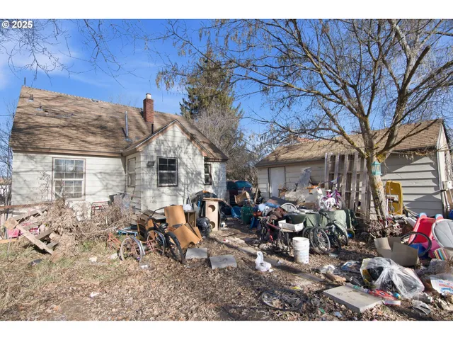 $160,000 | 3964 Clinton Avenue, Klamath Falls, OR 97603