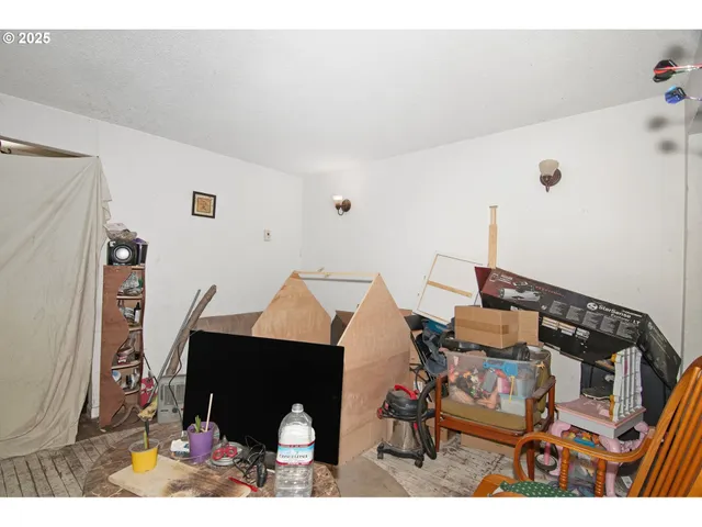 $160,000 | 3964 Clinton Avenue, Klamath Falls, OR 97603