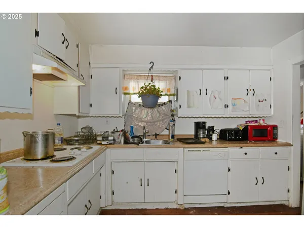 $160,000 | 3964 Clinton Avenue, Klamath Falls, OR 97603