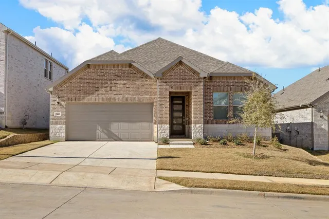 $2,995 | 2441 Glacier Ridge, Corinth, TX 76210