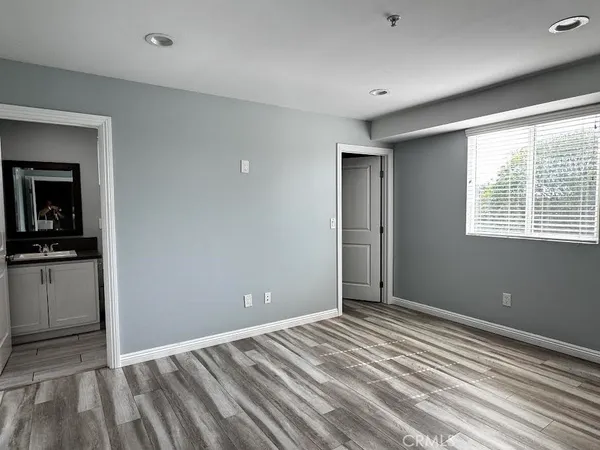 $3,100 | 433 1/2 East 30th Street, Los Angeles, CA 90011