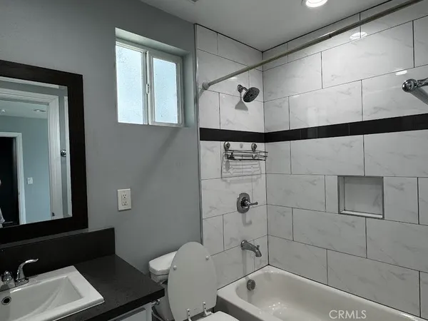 $3,100 | 433 1/2 East 30th Street, Los Angeles, CA 90011