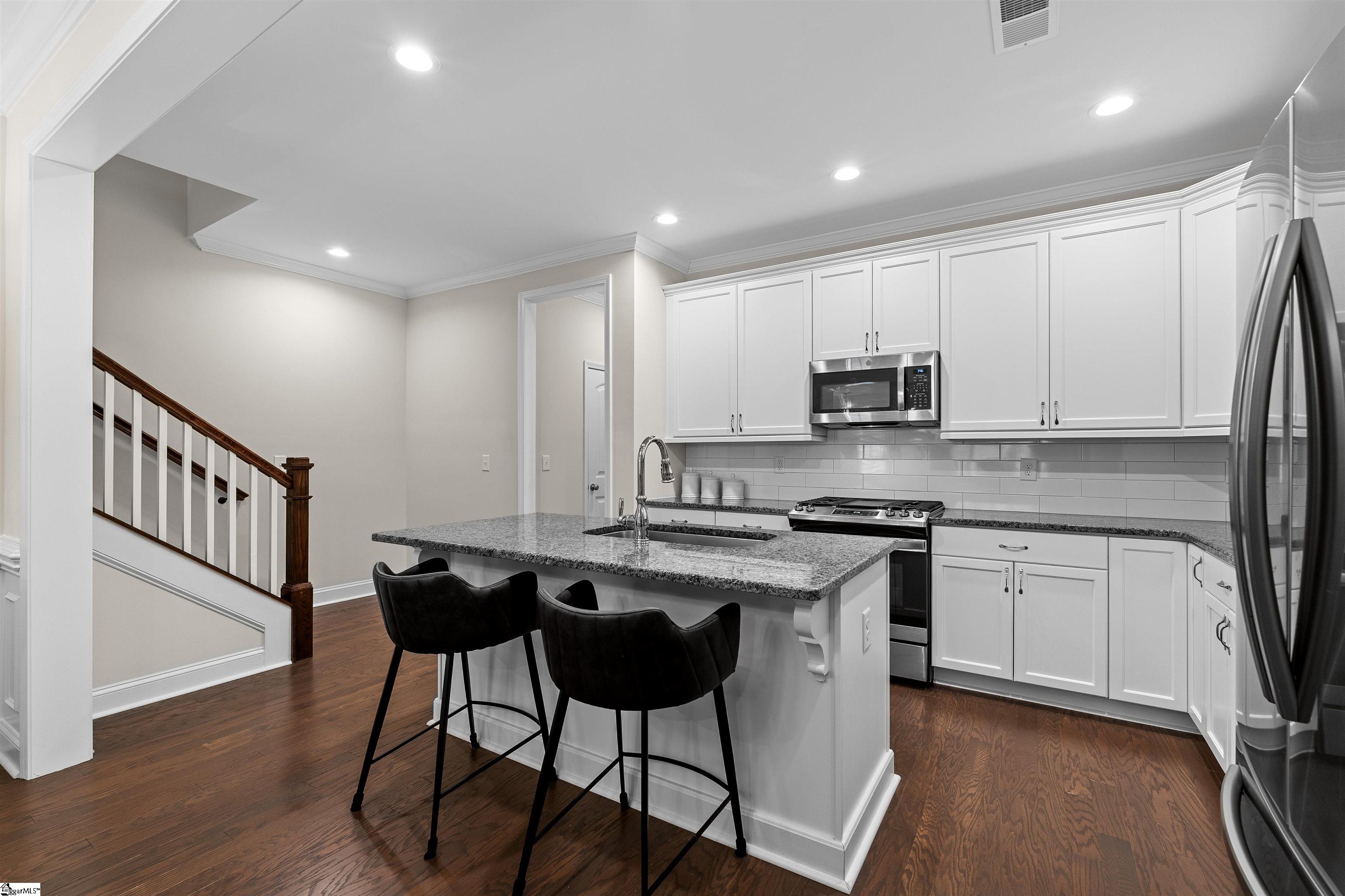 132 Danvers Road Greenville, SC 29607 - Photo 15 of 35