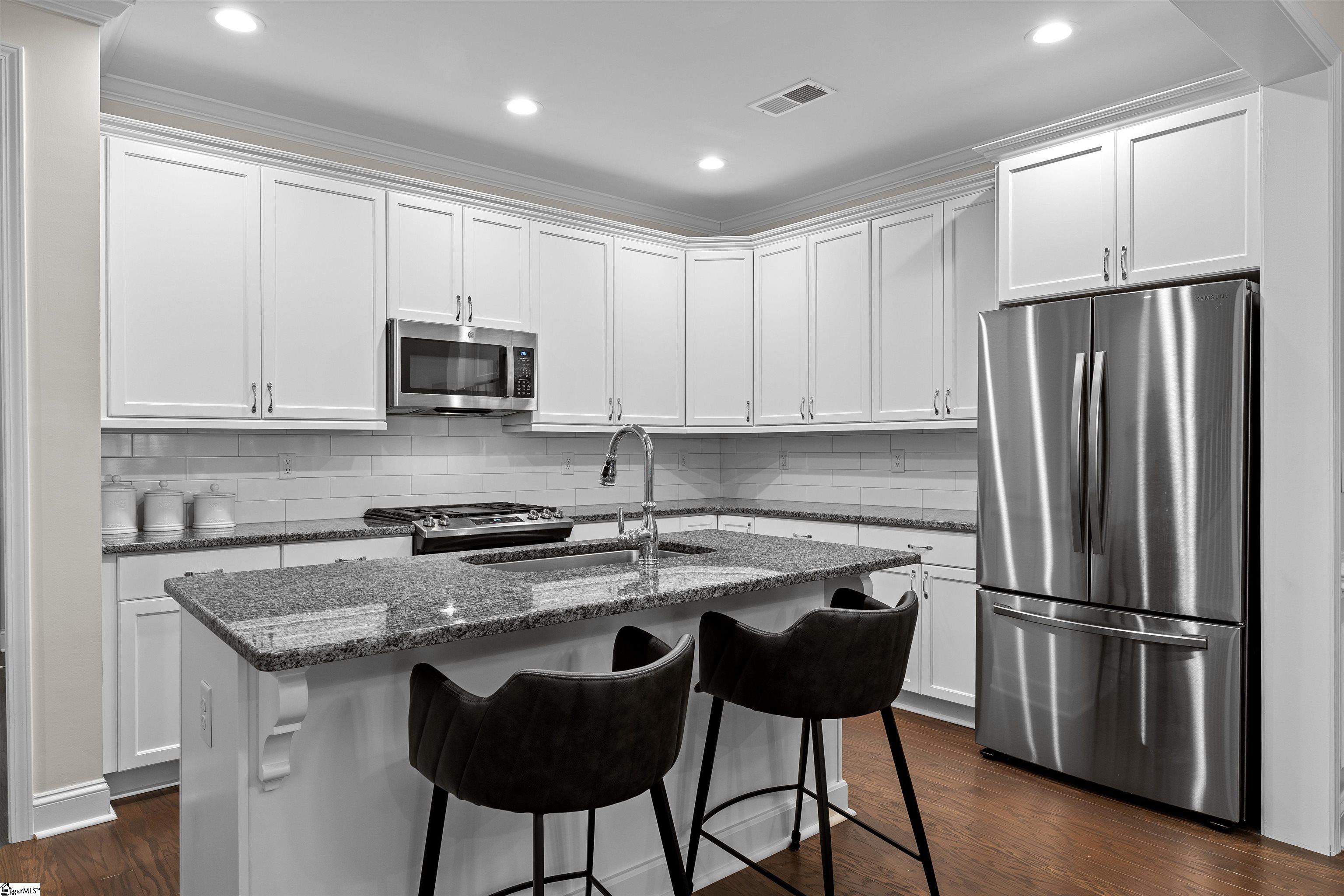 132 Danvers Road Greenville, SC 29607 - Photo 16 of 35