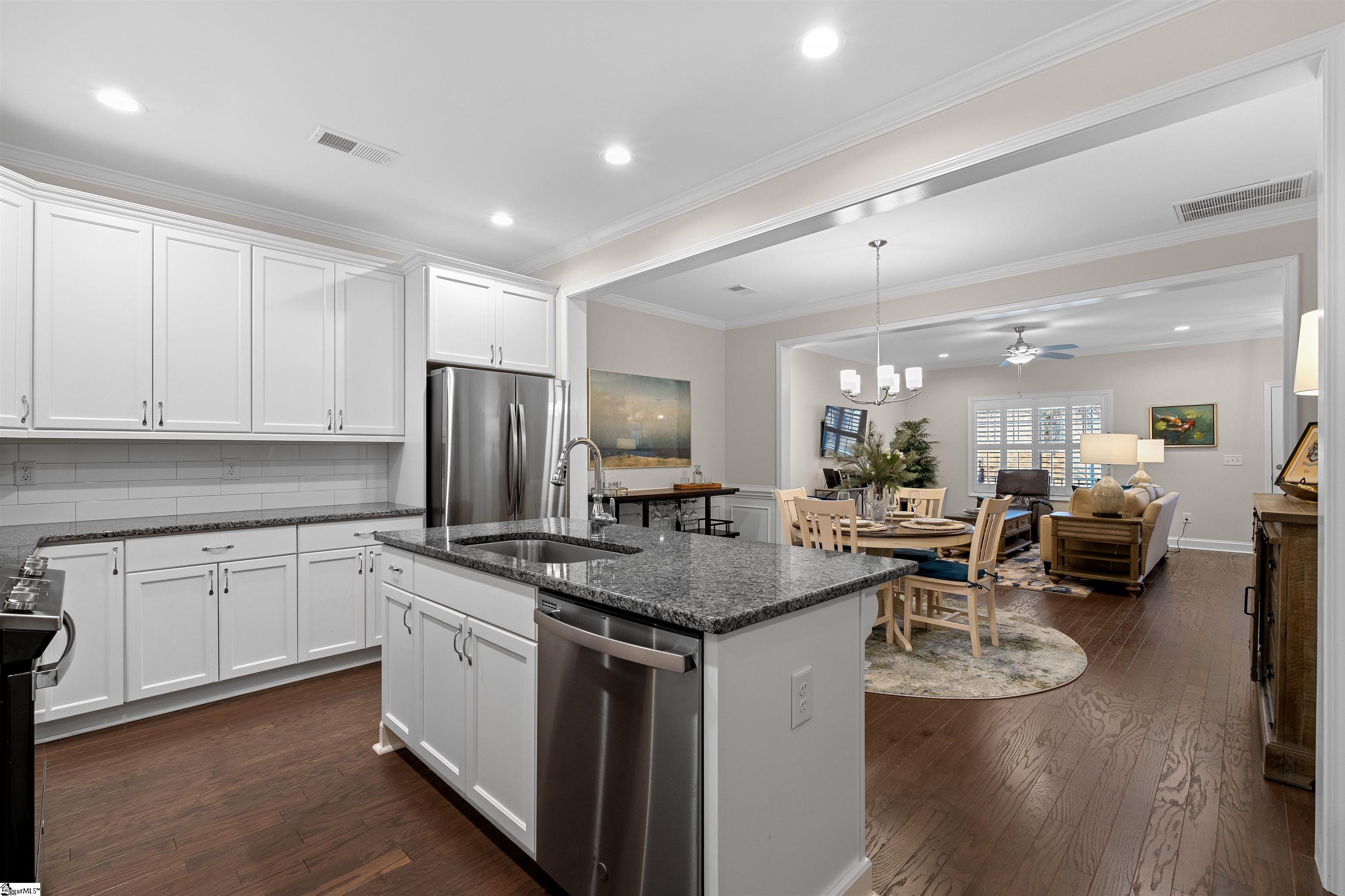 132 Danvers Road Greenville, SC 29607 - Photo 17 of 35