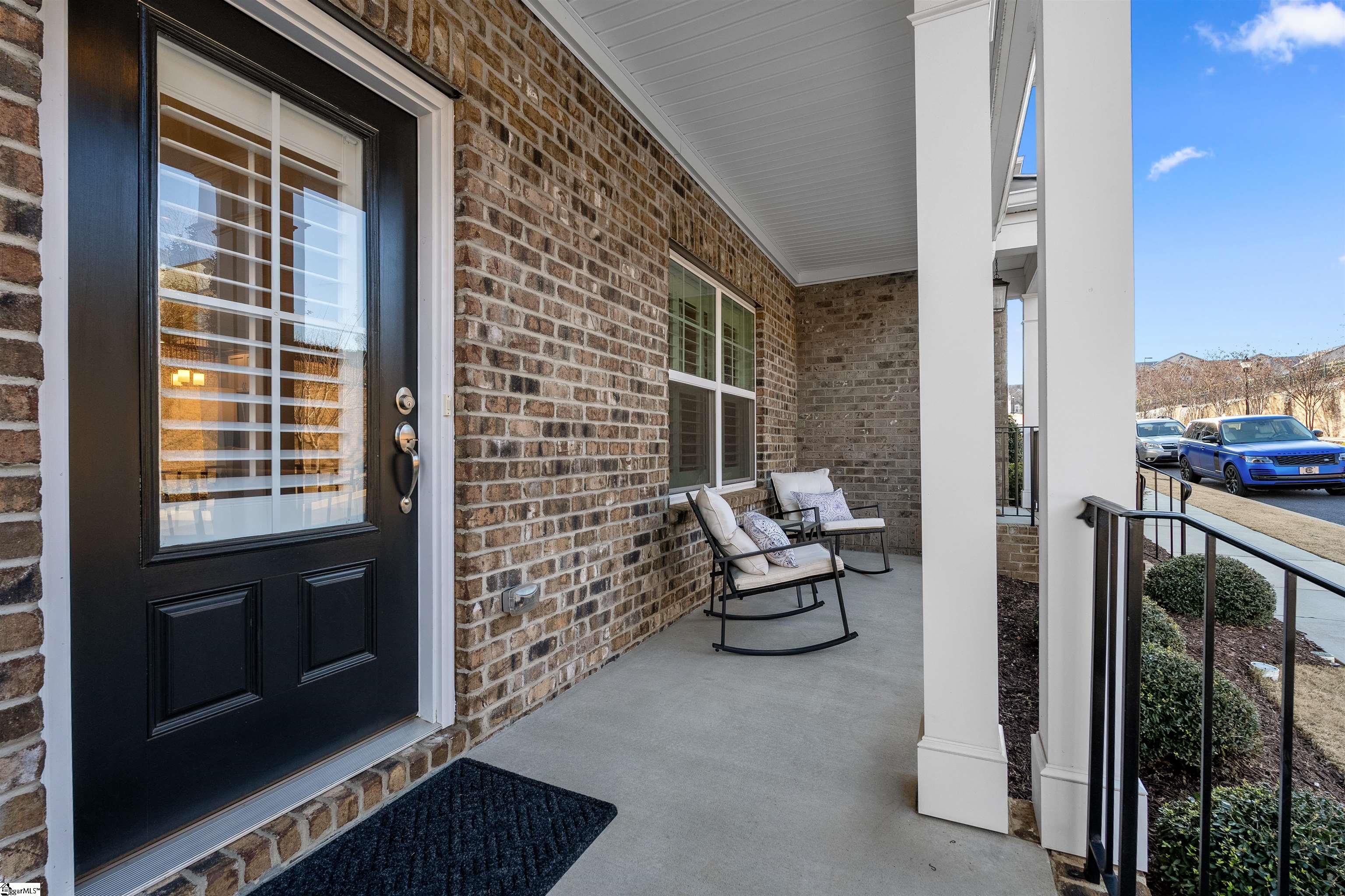 132 Danvers Road Greenville, SC 29607 - Photo 3 of 35