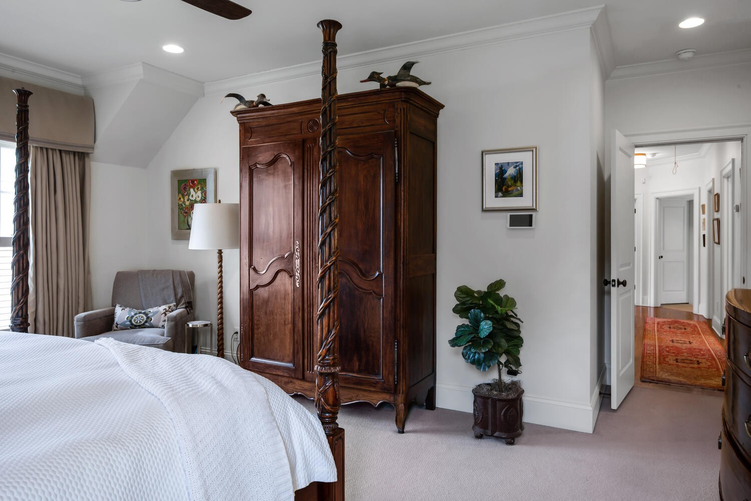 4018 Valley Road Nashville, TN 37205 - Photo 23 of 39 a bedroom with a bed and a potted plant