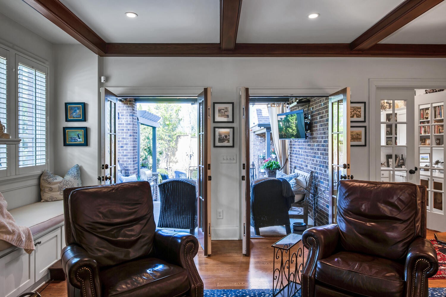 4018 Valley Road Nashville, TN 37205 - Photo 26 of 39 a living room with furniture and large windows