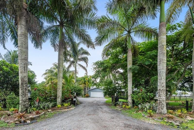 Gated Private Entrance