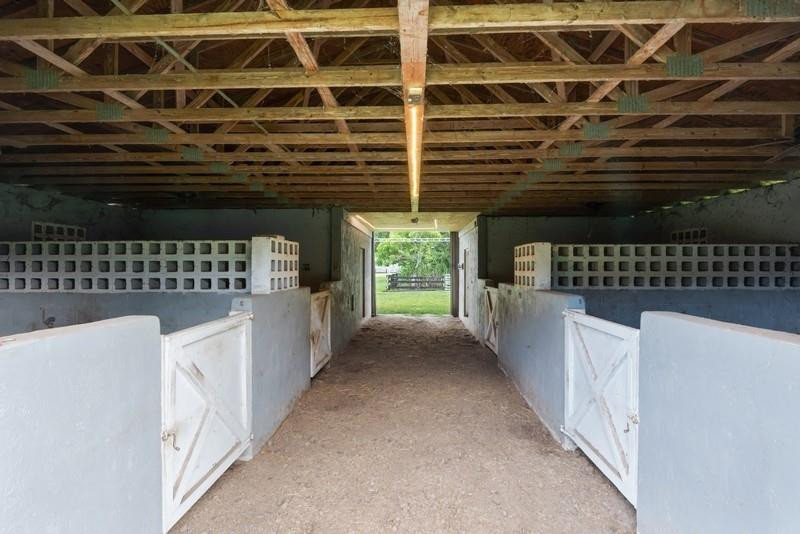 10782 58th Road South Lake Worth, FL 33449 - Photo 17 of 36 4 Horse Stables