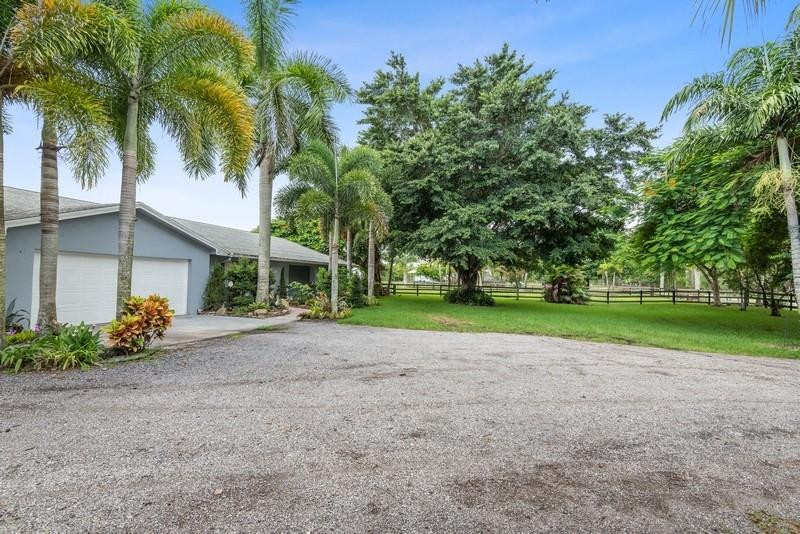 10782 58th Road South Lake Worth, FL 33449 - Photo 3 of 36 Photo 3