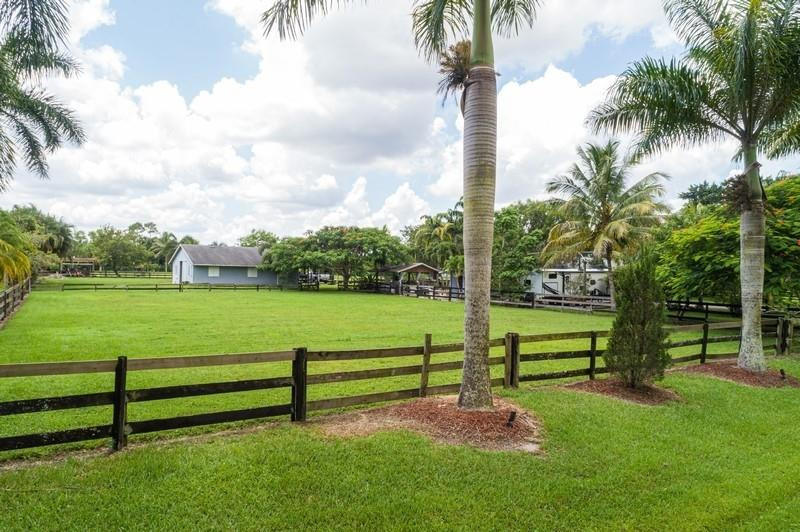 10782 58th Road South Lake Worth, FL 33449 - Photo 31 of 36 Photo 31