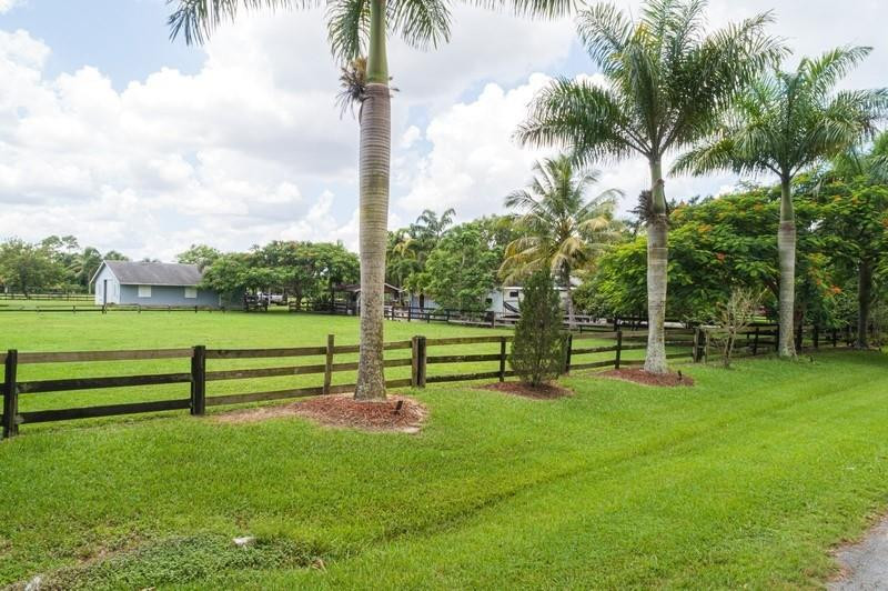 10782 58th Road South Lake Worth, FL 33449 - Photo 33 of 36 Photo 33