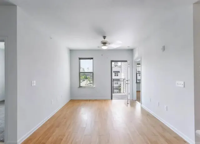 $1,059 | 1053 St James Avenue, Summerville, SC 29486