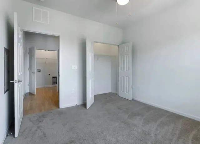 $1,059 | 1053 St James Avenue, Summerville, SC 29486