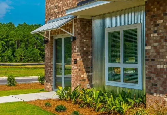 $1,059 | 1053 St James Avenue, Summerville, SC 29486