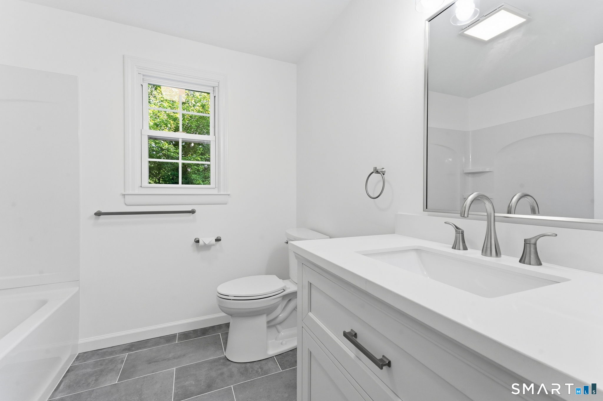 210 Springbrook Road Old Saybrook, CT 06475 - Photo 23 of 32 Upstairs full bathroom