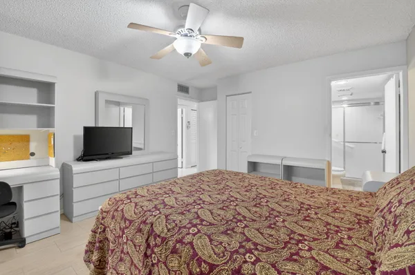 $140,000 | 15216 Lakes Of Delray Boulevard, Unit 152, Delray Beach, FL 33484