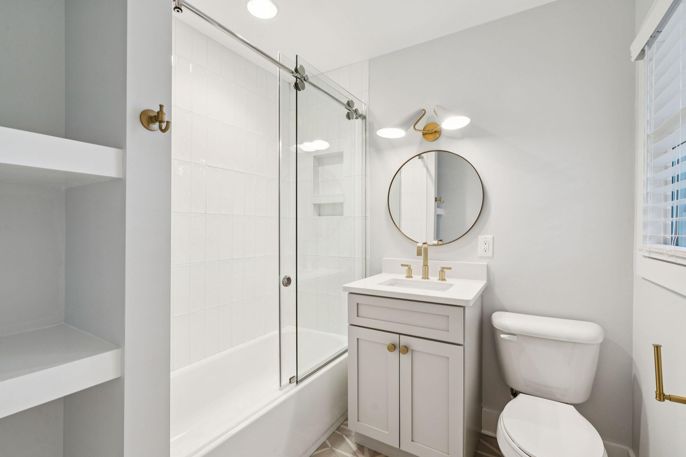 2906 Waterway Boulevard Isle of Palms, SC 29451 - Photo 22 of 36 2906WaterwayBlvd-KeenEyeMarketing-039