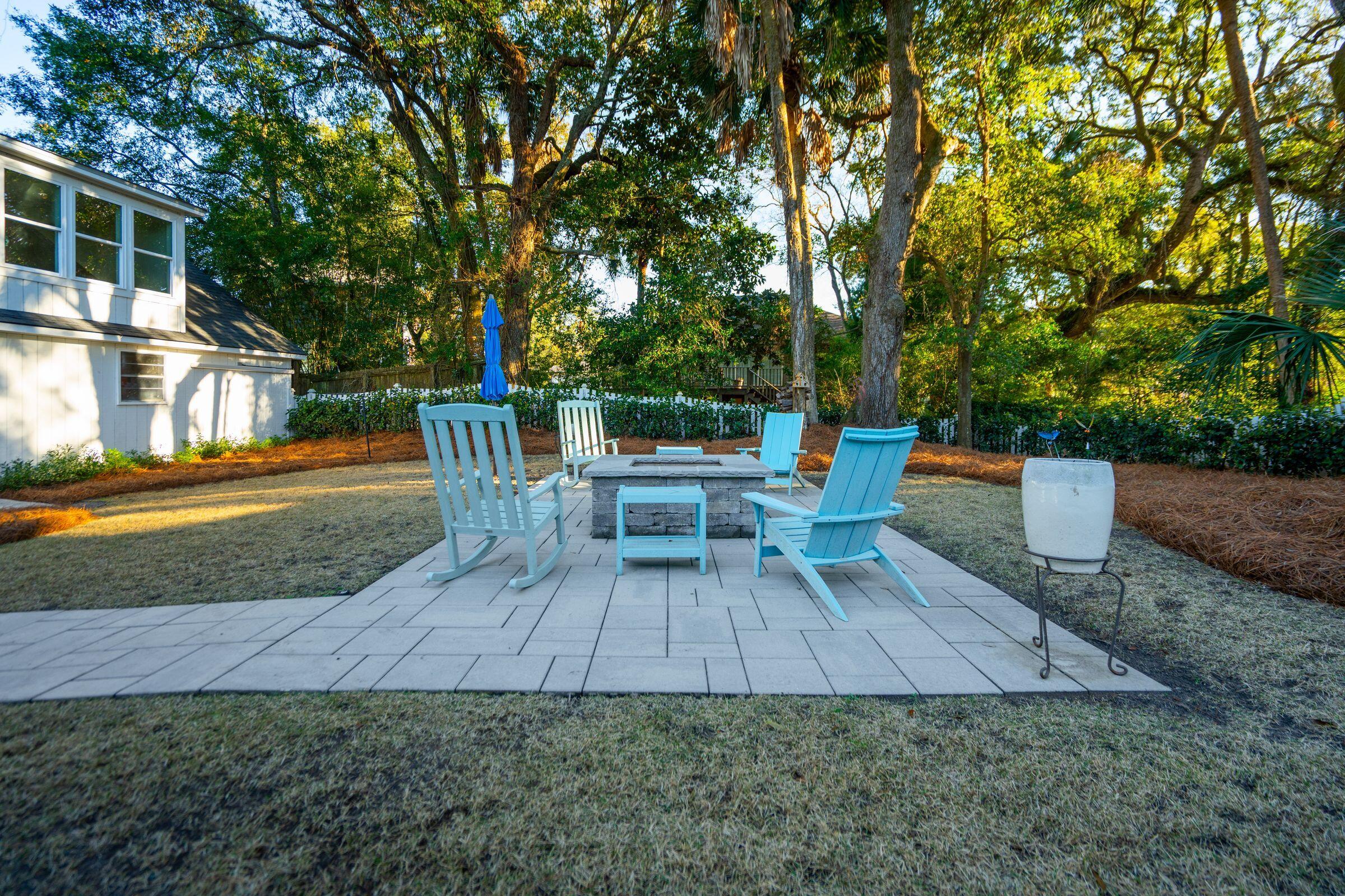 2906 Waterway Boulevard Isle of Palms, SC 29451 - Photo 29 of 36 2906WaterwayBlvd-KeenEyeMarketing-049