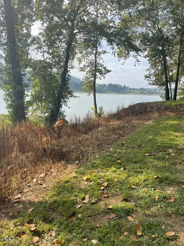 $249,900 | 975 Swiss Landing Boulevard, Vevay, IN 47043