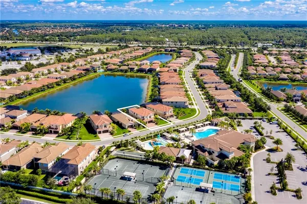 $10,000 | 13755 Luna Drive, Naples, FL 34109