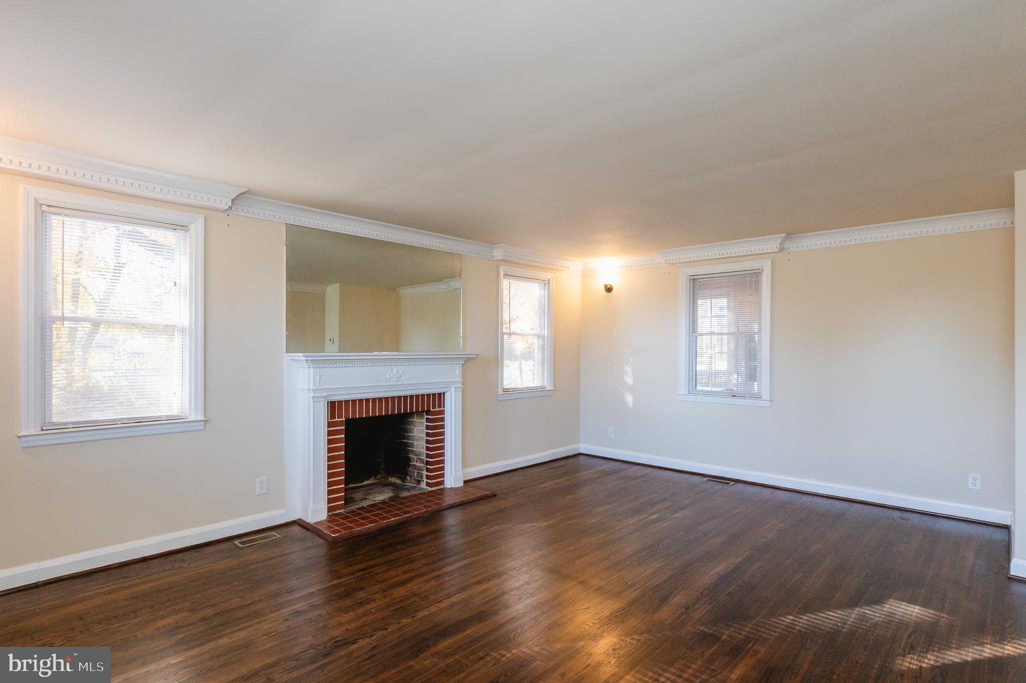 317 Kerneway Baltimore, MD 21212 - Photo 5 of 74