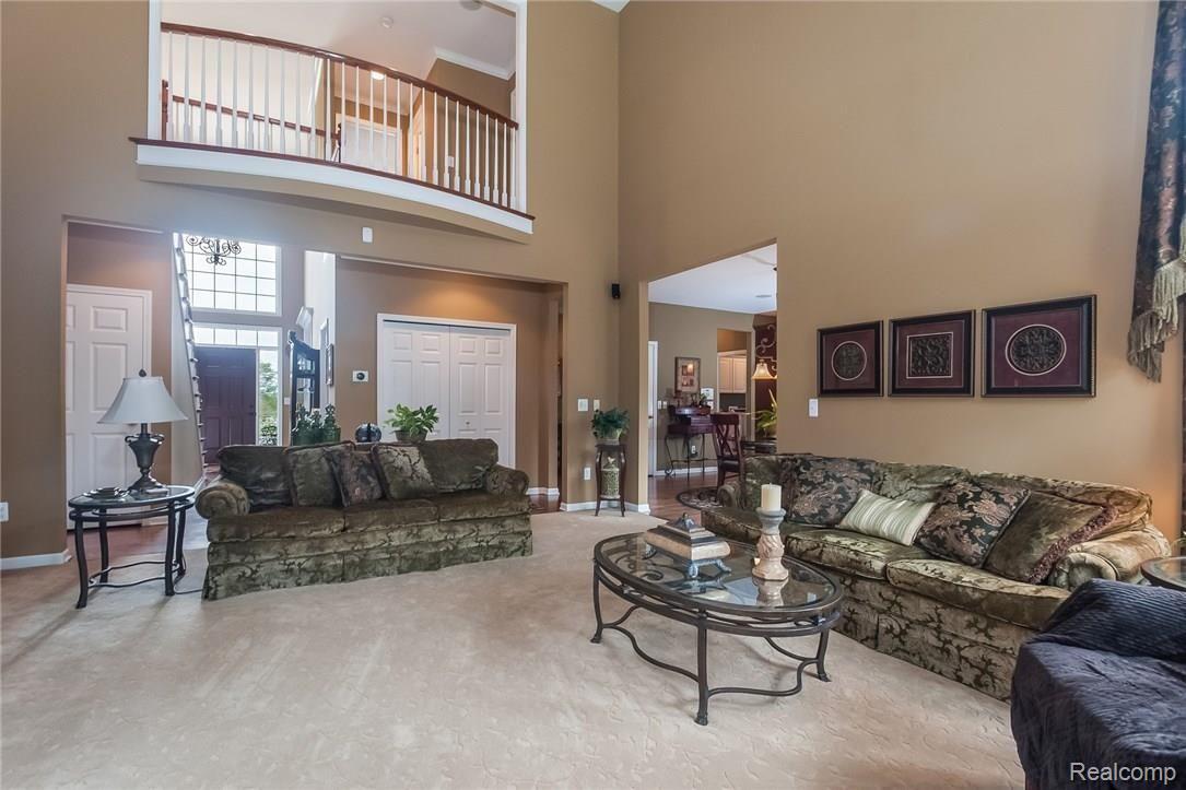 1157 Krista Court Rochester, MI 48307 - Photo 18 of 39 020-4095352-medium.jpg