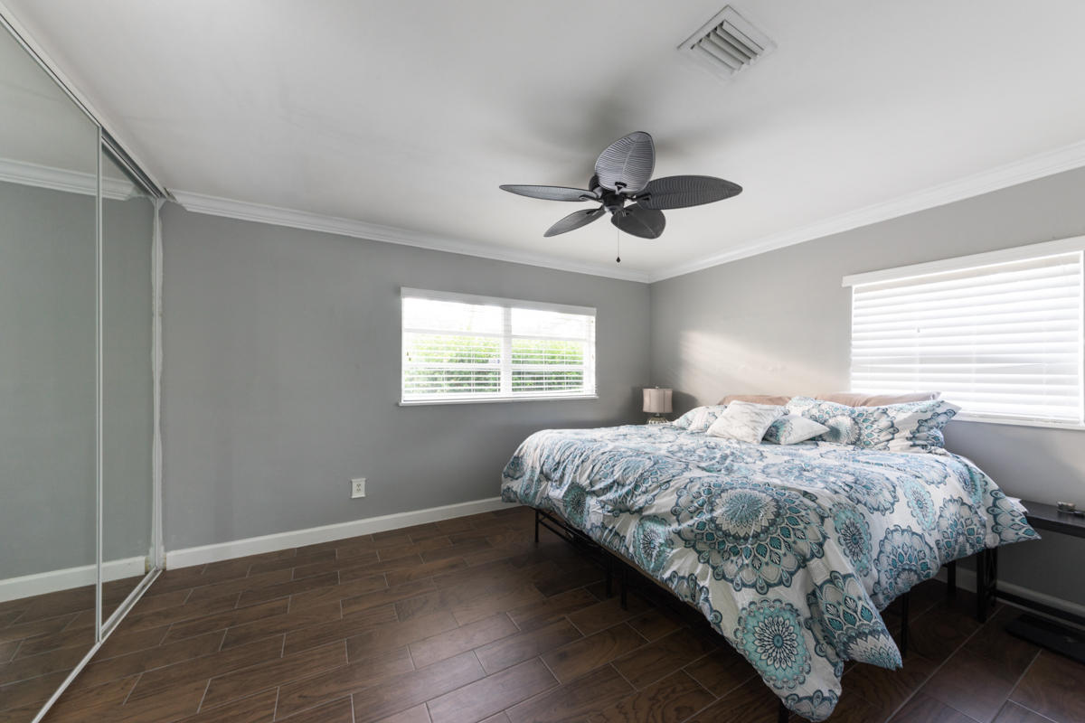 19 Forest Hills Lane Boca Raton, FL 33431 - Photo 9 of 19 19 Forest Hills Ln Mast Bed 2